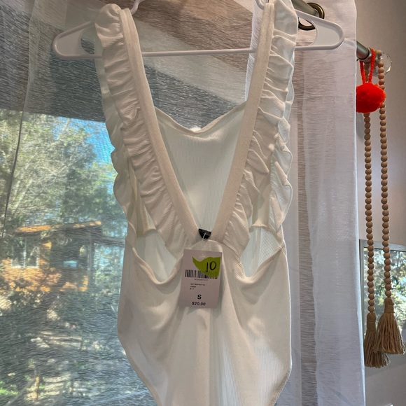 Ruffle low back cut out bodysuit - Picture 1 of 1